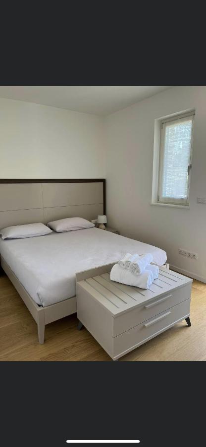 Azalea Apartment Cornaiano Bagian luar foto
